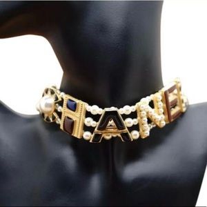 Rare! Authentic Chanel pearl choker necklace